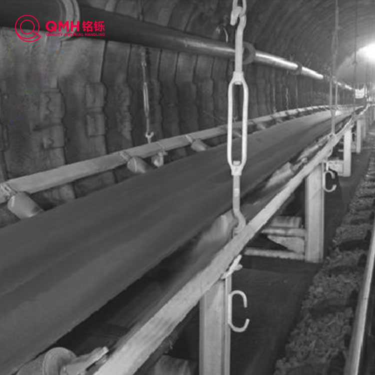 Anti-stick conveyor belt